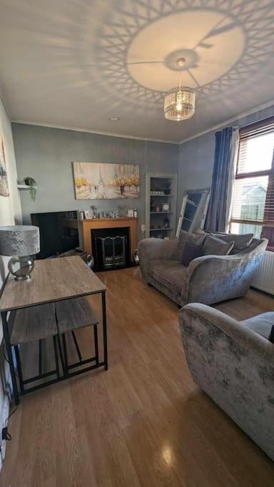 Lovely 2 Bedroom Apartment In Heart Of Dundee Kültér fotó